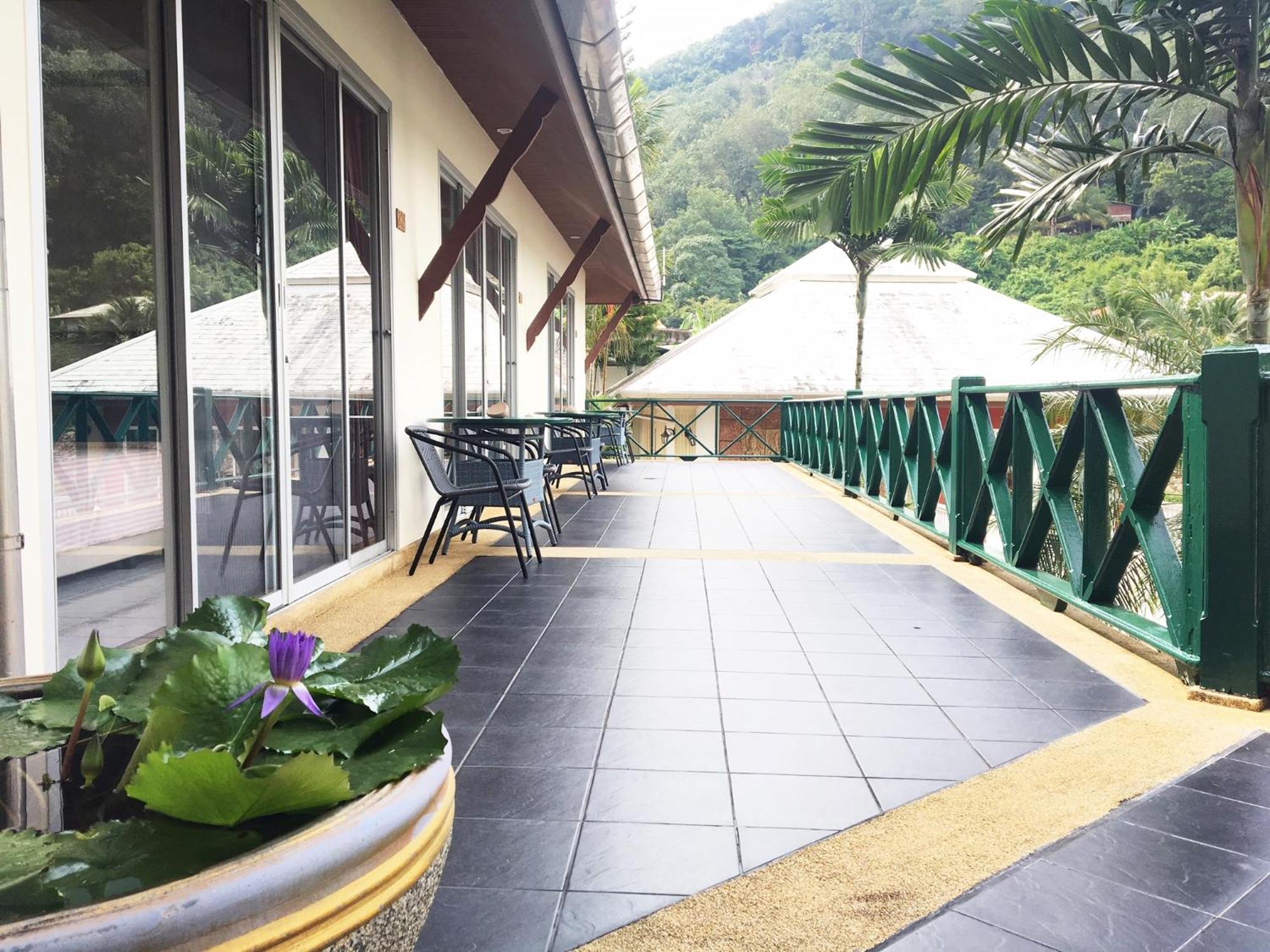 Serenity Lakeside Resort Kathu Quarto foto
